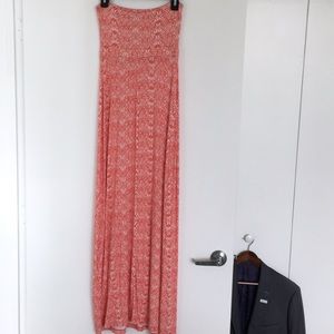 Old navy stretch maxi dress / skirt never worn S
